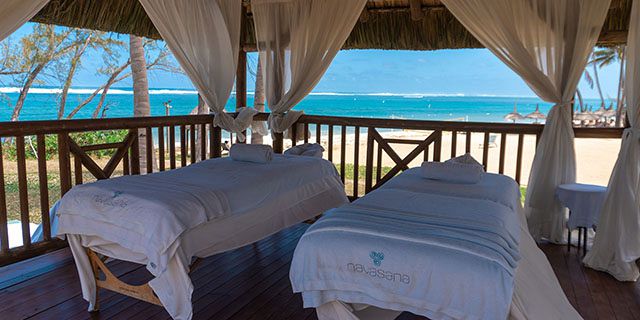 Personalised full body massage at outrigger mauritius beach resort  (5)